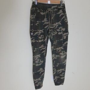 Almost Famous Olive Cargo Pants Size S